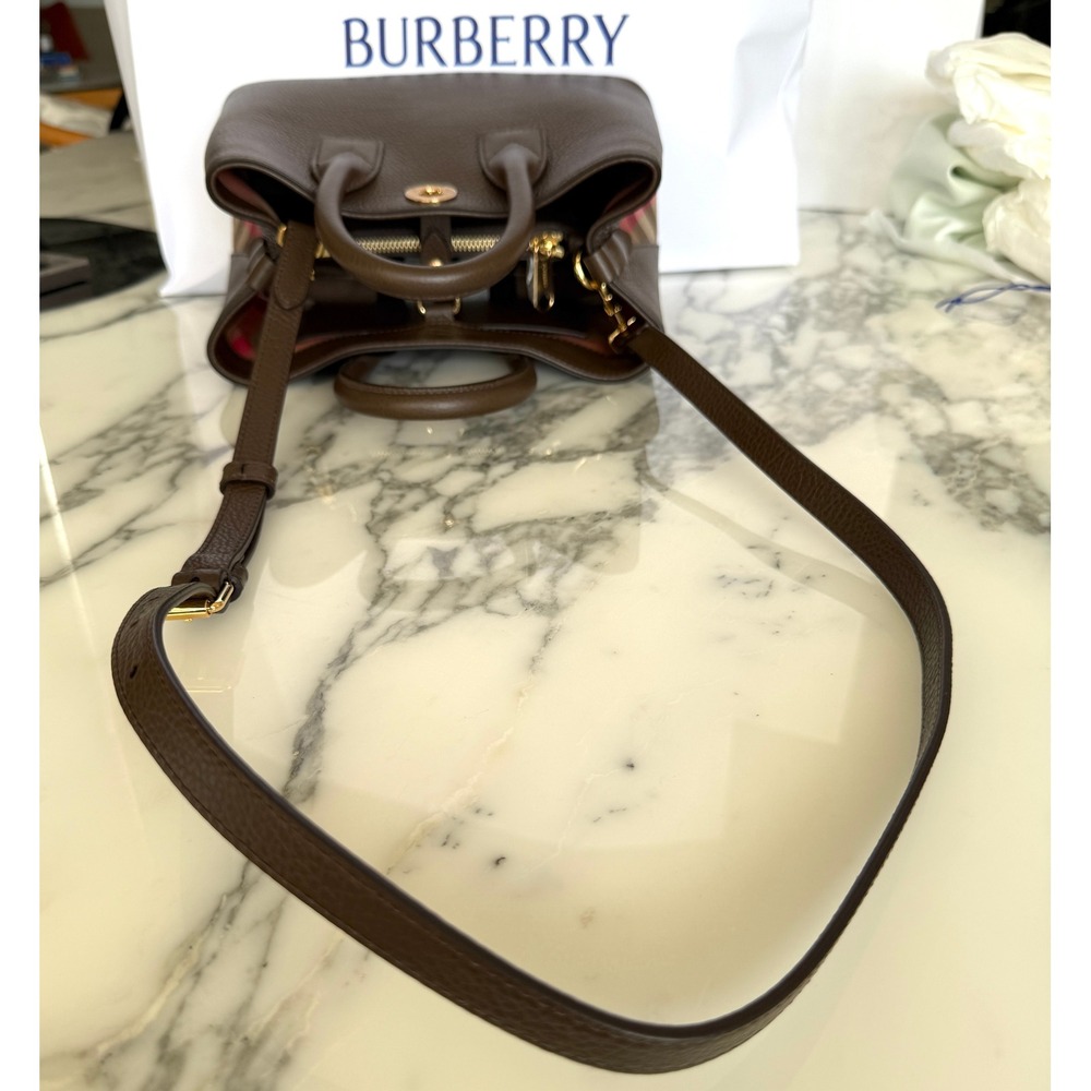 Burberry Small Bermondsey Shoulder Bag Brown Grain Leather Check Bag - Picture 6 of 16